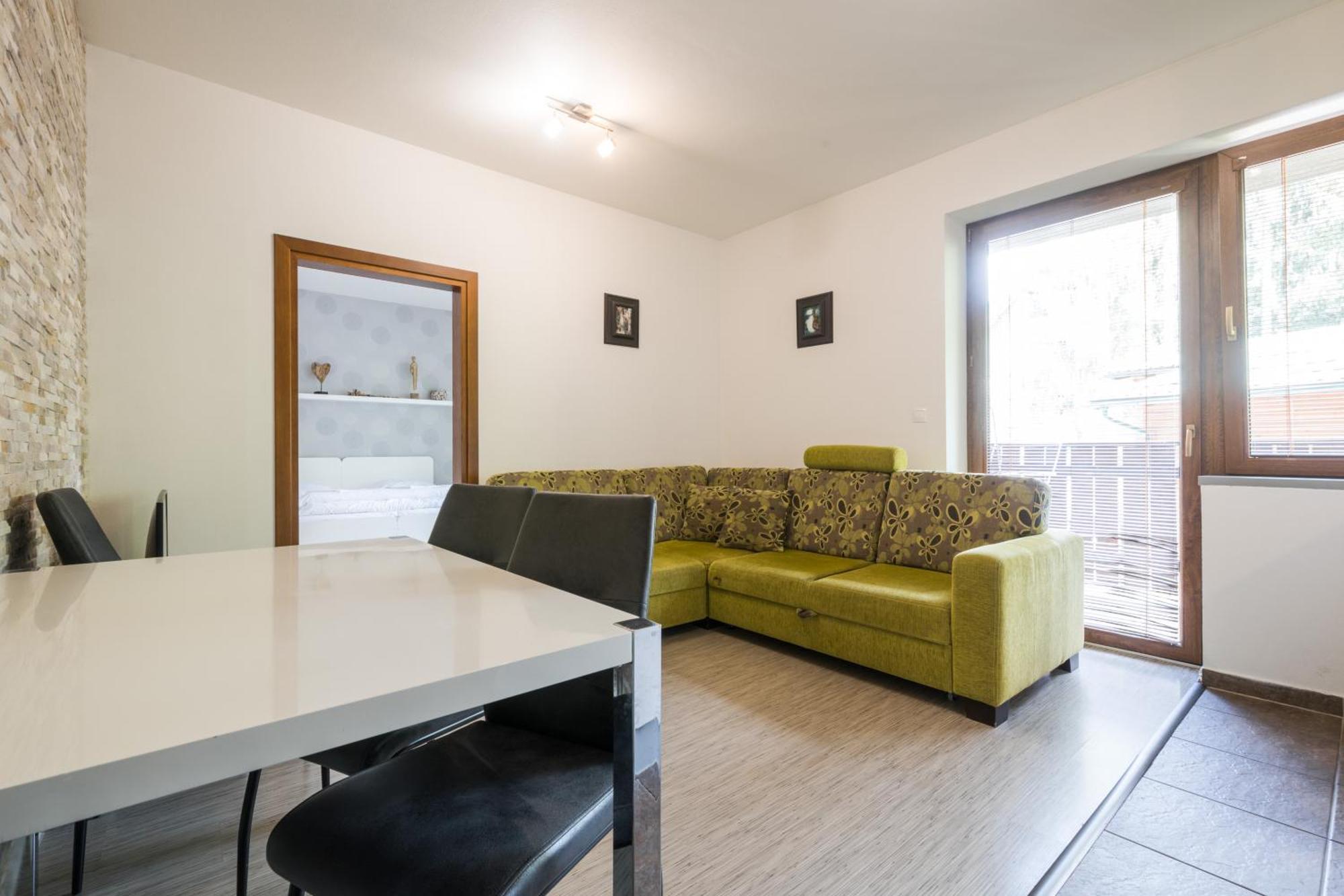 Fatrapark 2 Apartment 214 In Hrabovo With Bike Storage ルジョムベロク エクステリア 写真